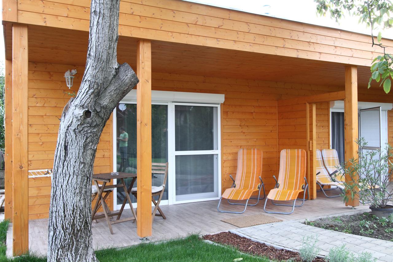 Ilona Apartmanhaz Komárom Exterior photo